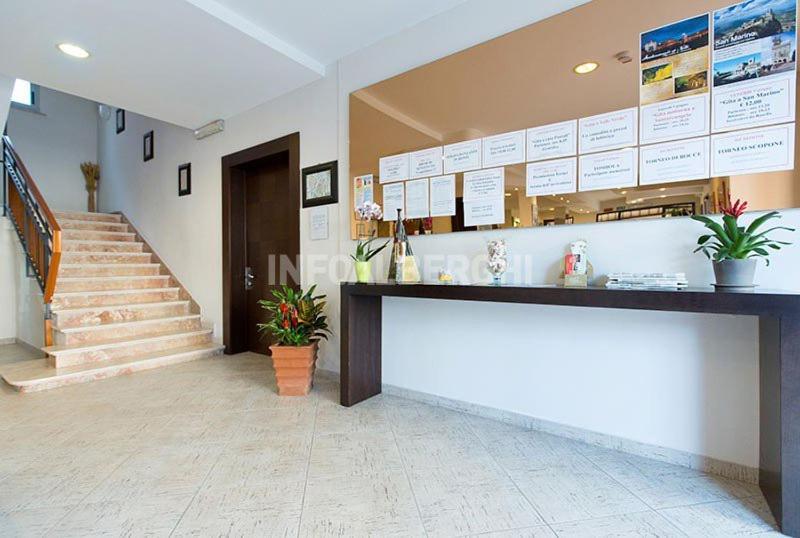 Hotel Napoleon San Mauro Mare Esterno foto